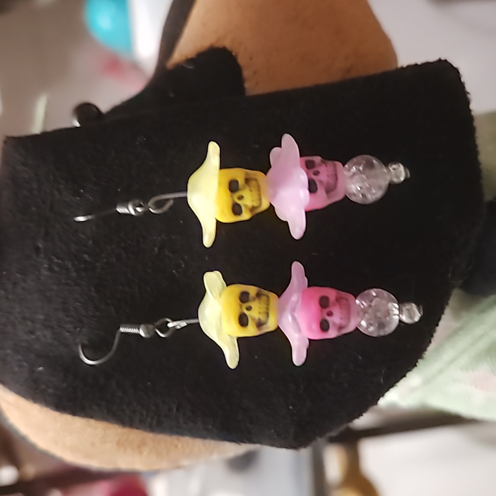 Handmade Skull Pirate Pierced Earrings w/Plastic Yellow/Pink Skull Beads-NEW